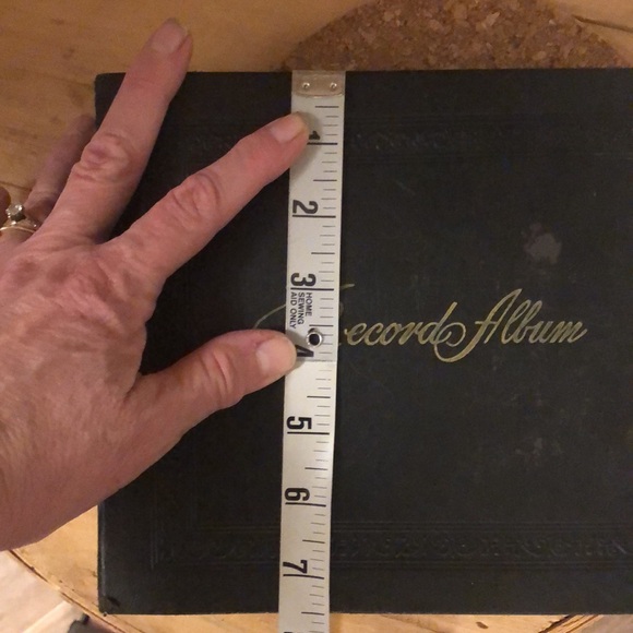 Vintage Decca record holder and vintage 45s - Picture 5 of 6